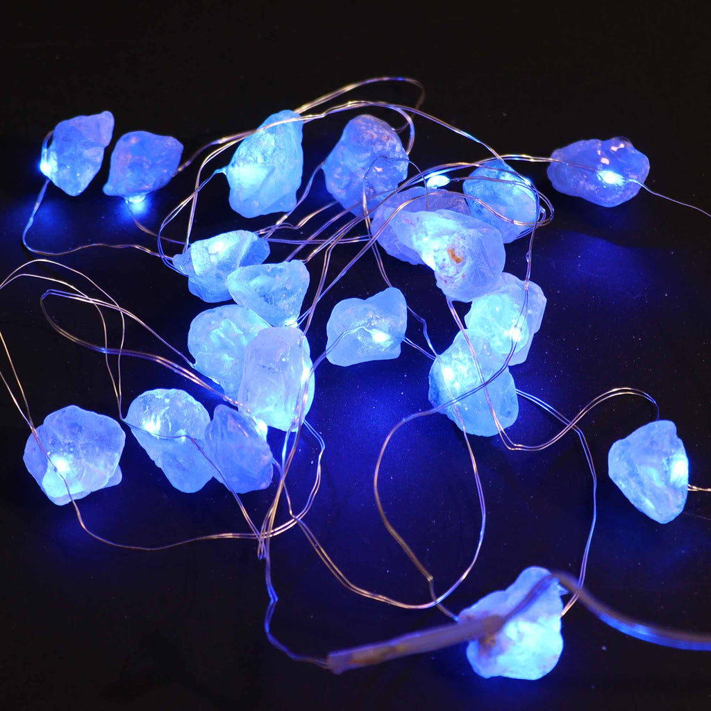 Lumières d'Enchantement en Pierres Précieuses