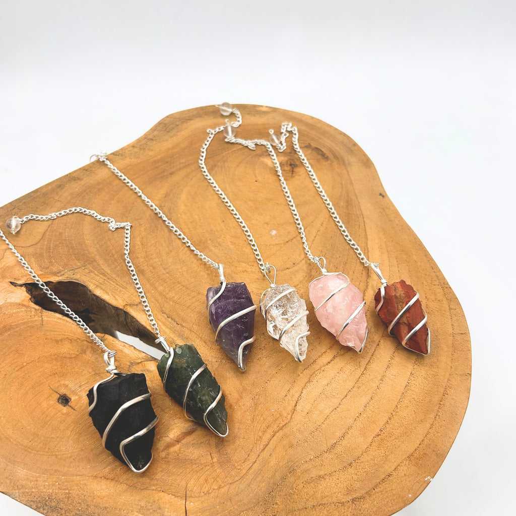 Pendule en Pierres Brutes