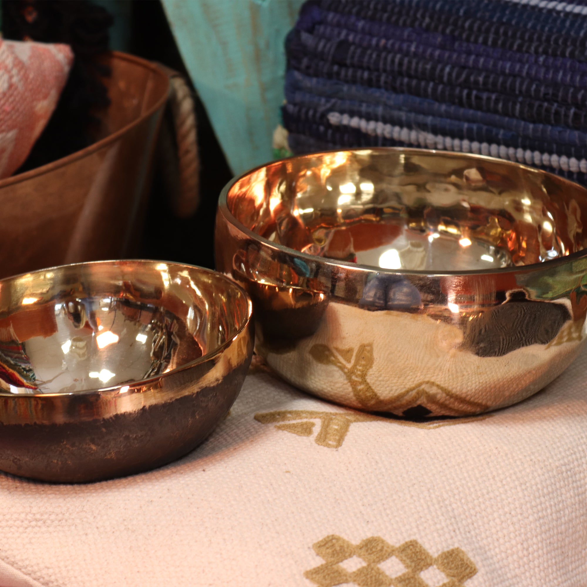 Bol Chantant Fait Main en Métal Cloche Brillant ( 13 / 15 / 17 / 21 cm )