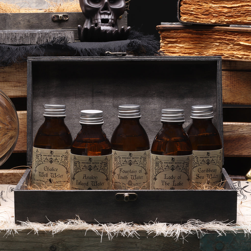 Eau Rituelle De Sorcière Ancienne