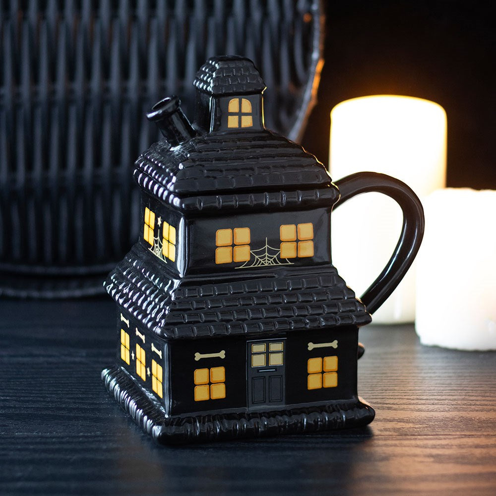 Tasse de la maison hantée noire