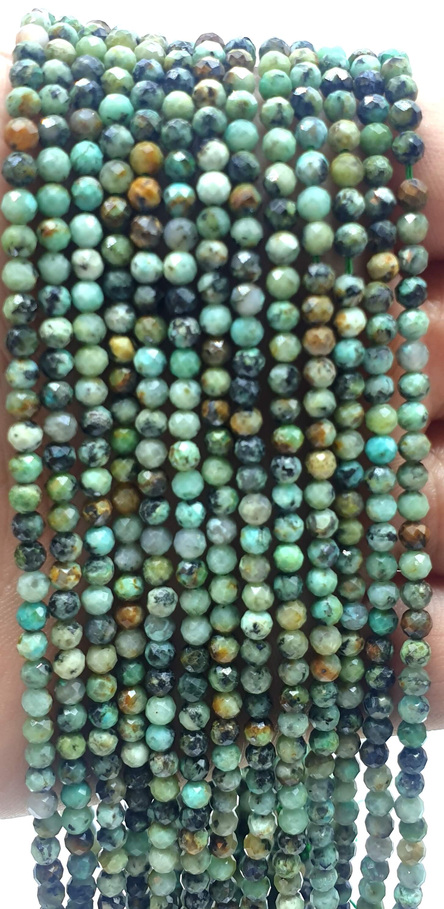Perles facettées Turquoise Africaine