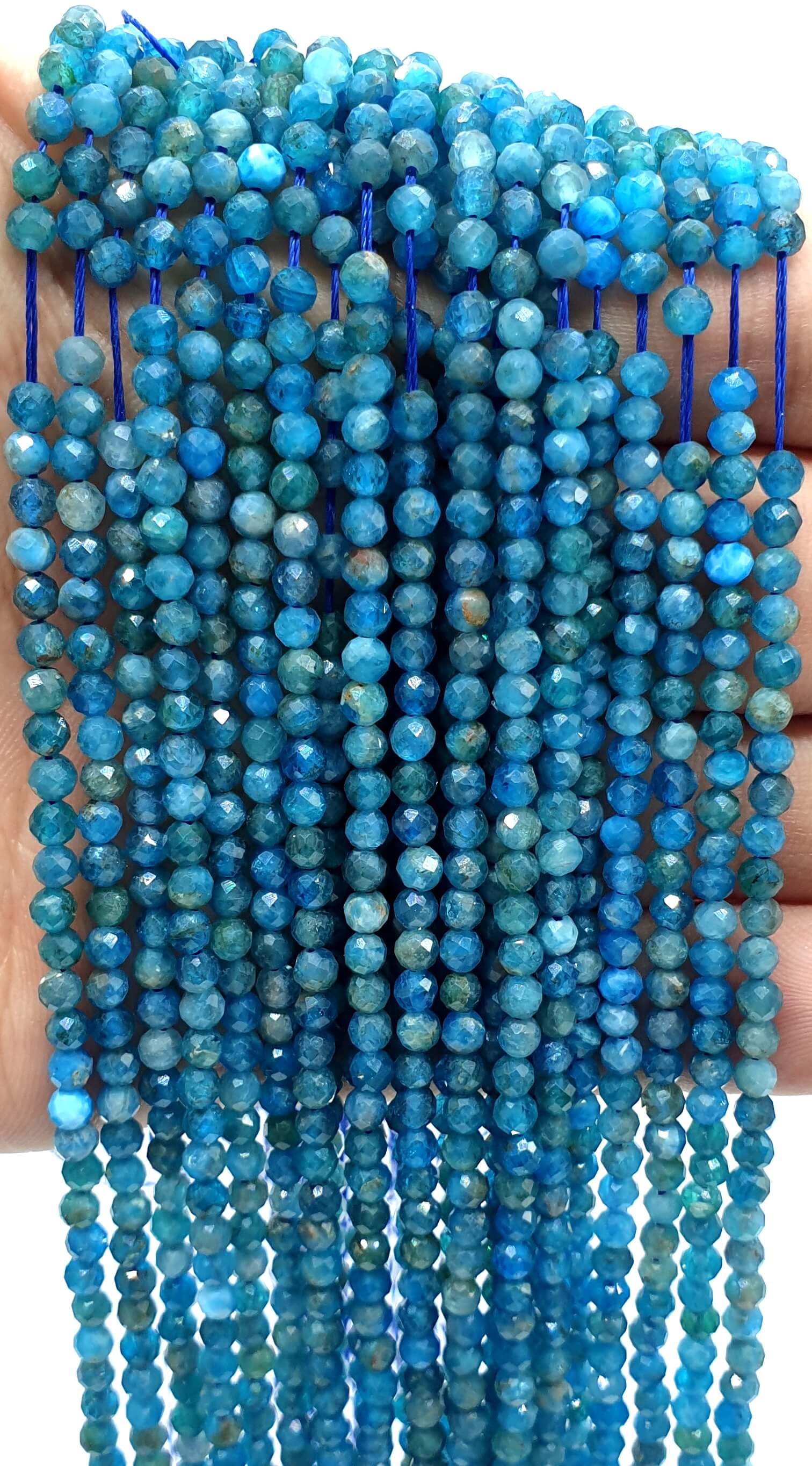 Perles facettées Apatite 3mm ( lot de 10 )