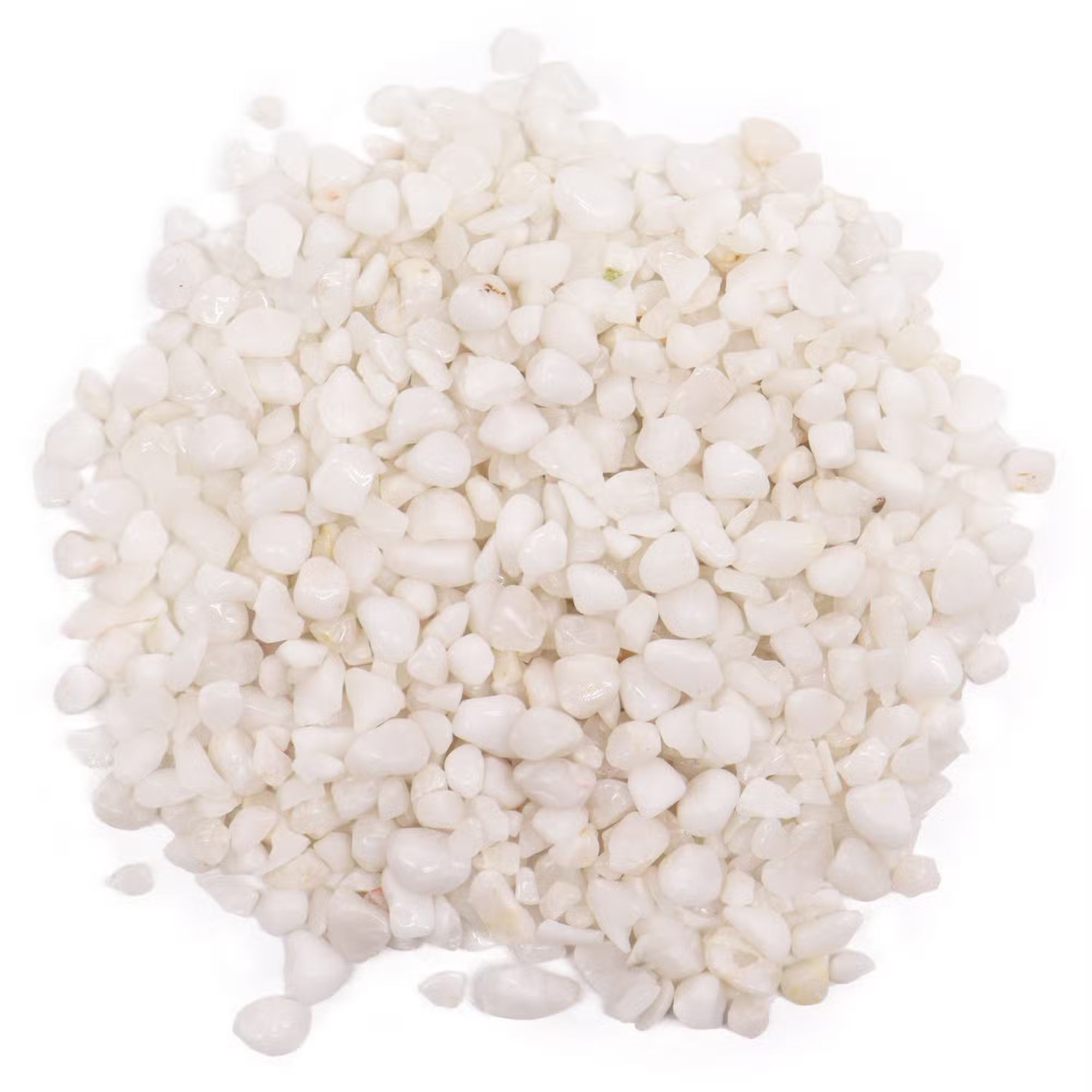 Eclats de pierres précieuses de quartz blanc en vrac