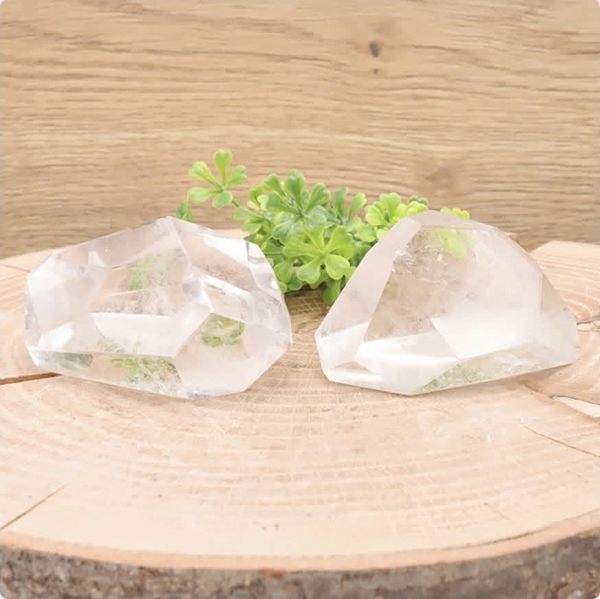CRISTAUX TAILLÉS CRISTAL DE ROCHE AA 130 À 150G (1 PIÈCE)